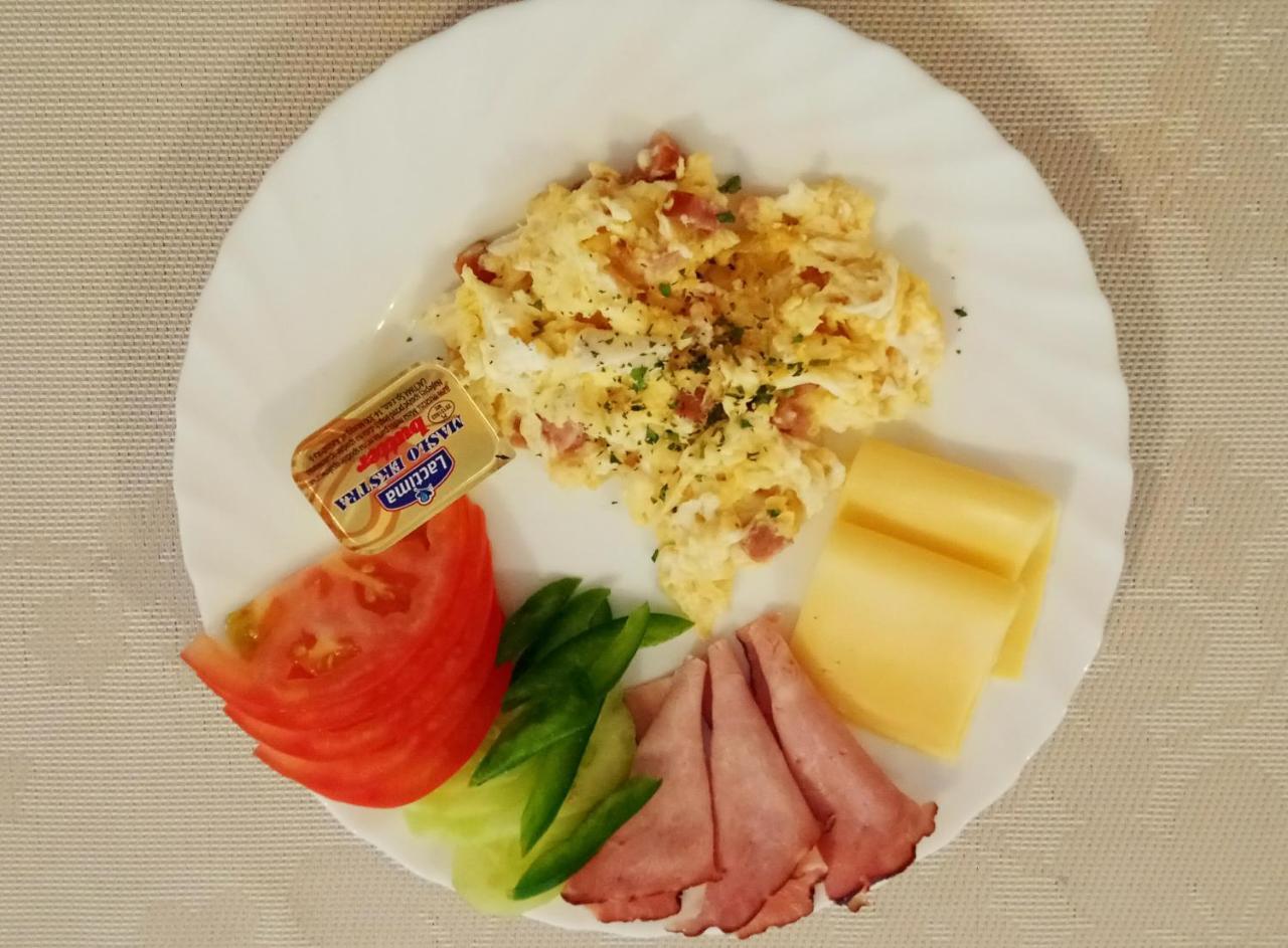 Hotel Eden 24H 热舒夫 外观 照片